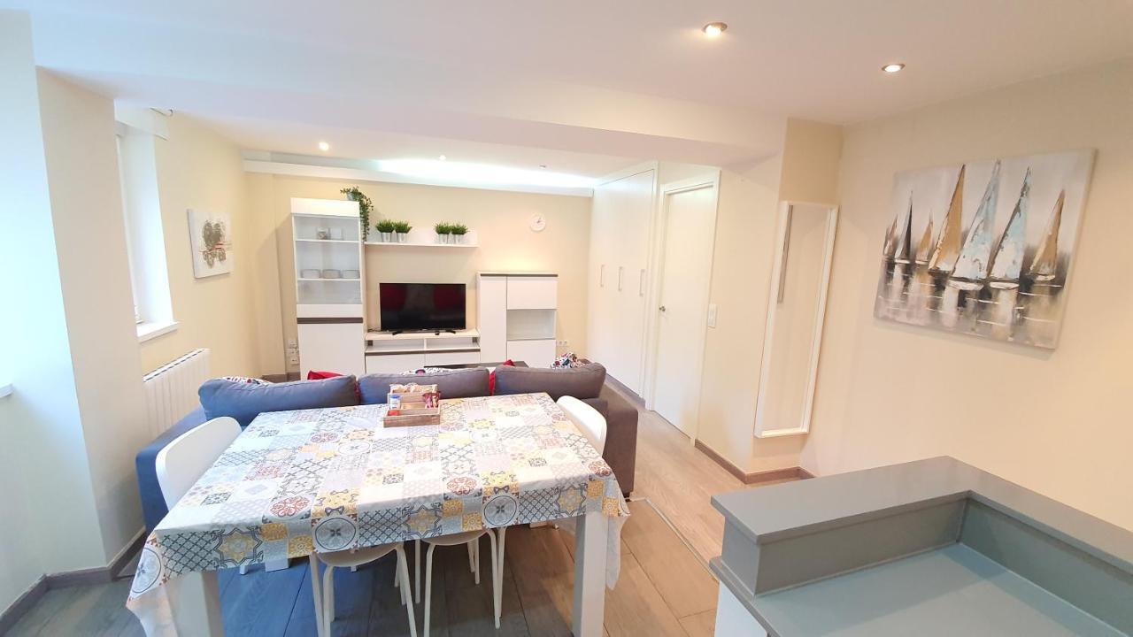 Avenida De Arteixo. Precioso Apartamento